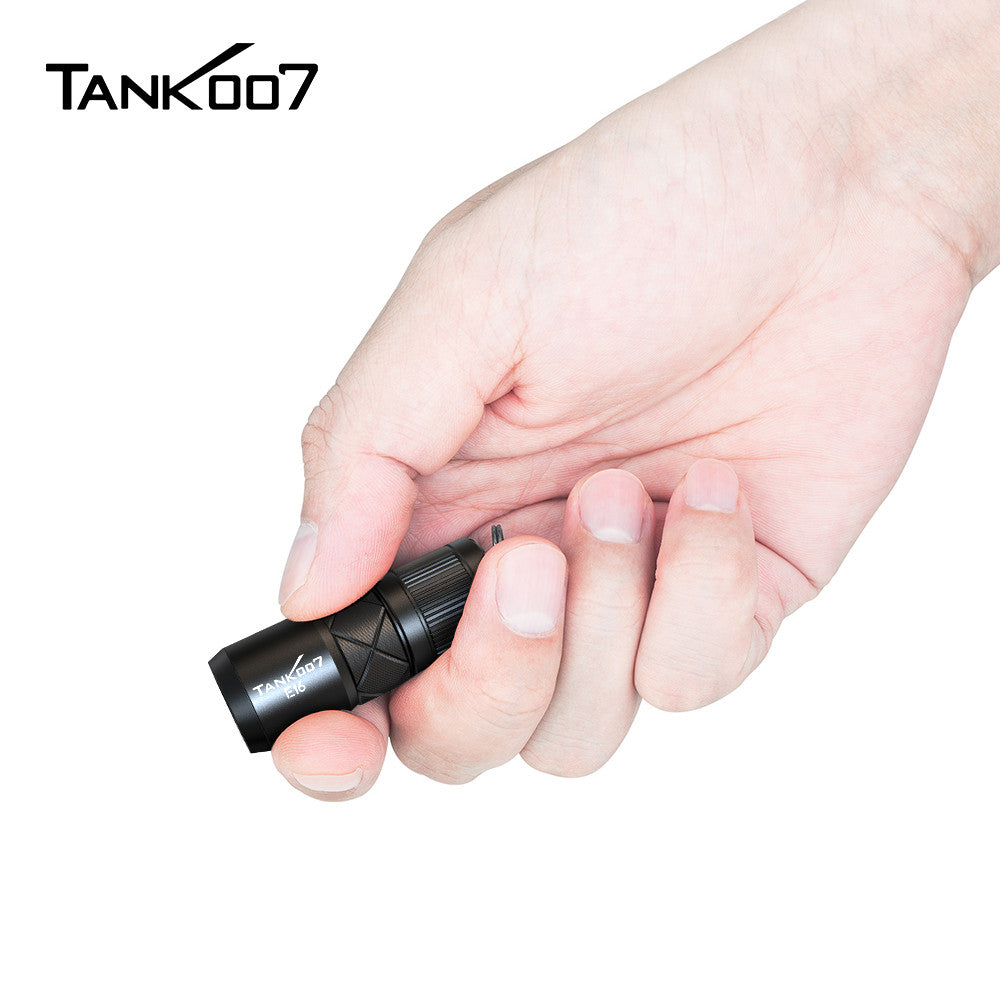 Magnetic mini zoomable flashlight E16