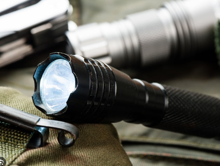 How to Choose the Best Rechargeable Flashlight for Your Needs