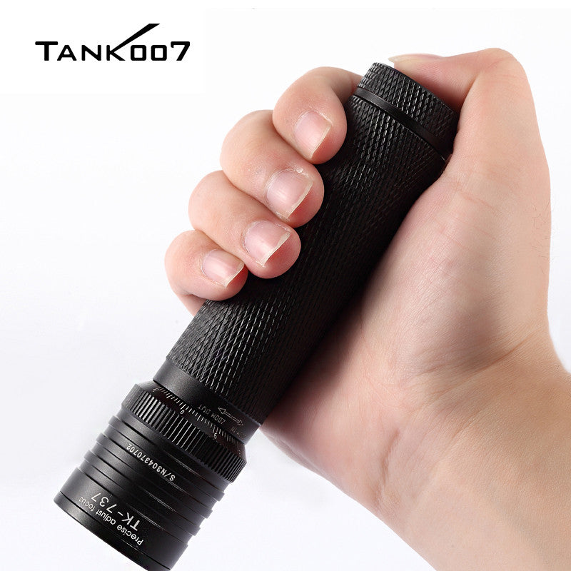 TANK007 dual light source zoom dimmable flashlight  light led white light-green light flashlight TK737