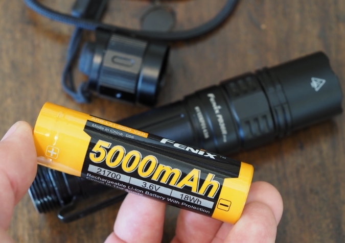 disposable-battery-flashlights.jpg